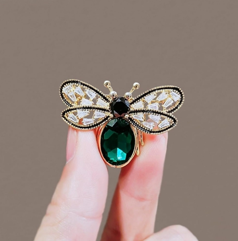 Women’s Jewelry Colorful Cute Elegant Gold, Black, Silver, and Green Bee Brooch